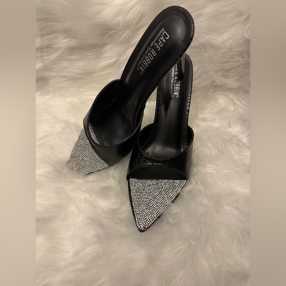 Women’s Heels Slippers By Cape Robbin. Pointed toe with Glitter Gem 💎 Stones - Picture 6 of 7
